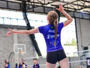 TREINAMENTO ESPORTIVO NA INFÂNCIA